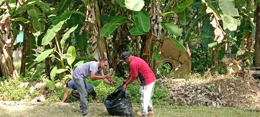 GERAKAN PEMBERANTASAN SARANG NYAMUK (PSN) DI DESA WASAH HULU